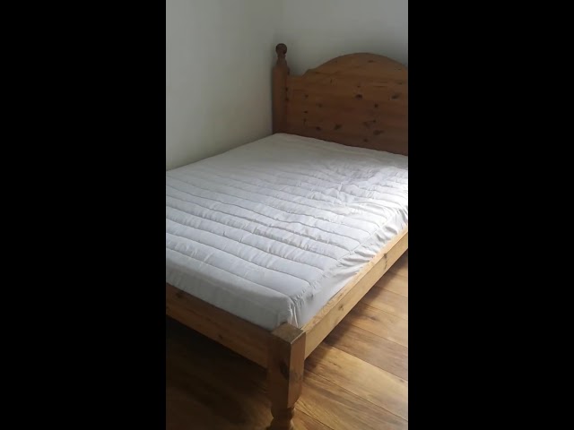 Double bedroom in a 9 bed HMO house Main Photo