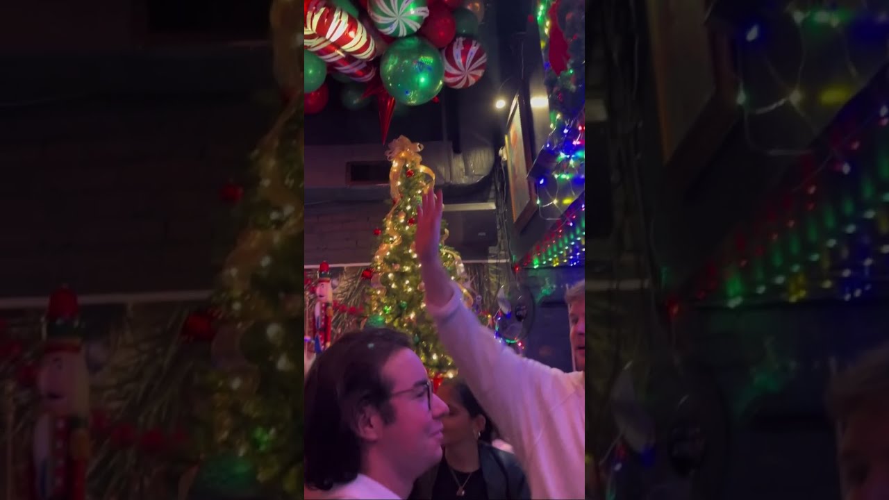 Is this DCs best Christmas pop up bar?