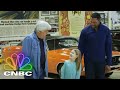 Michael Strahan And Jay Leno Take A 1986 Lamborghini Countach For A Spin | Jay Leno's Garage