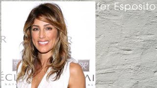 Jennifer Esposito - MiniBio (English)