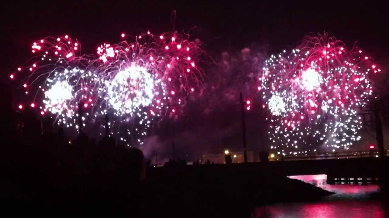 New London CT Fireworks 4/7 YouTube