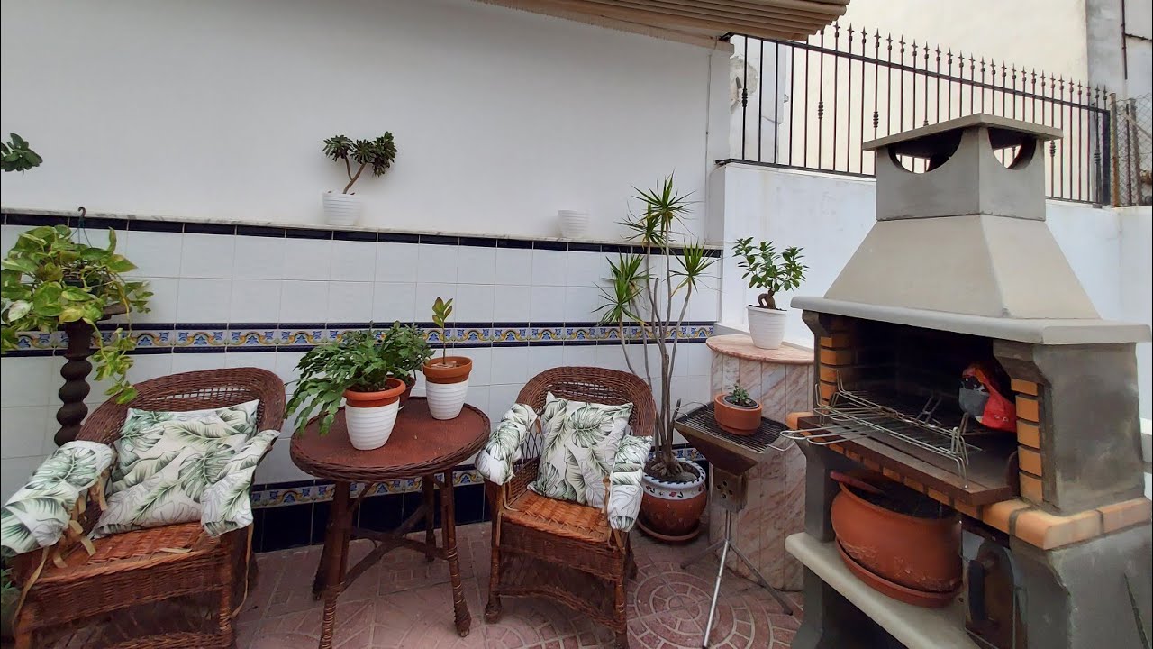 Espectacular casa en Aldaia con ascensor, garaje y terrazas.