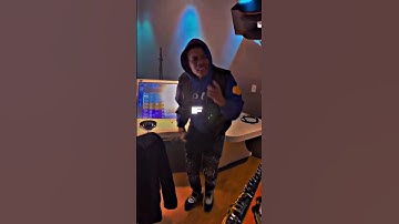 Thumbnail of Sha ek disses his own members on new unreleashed