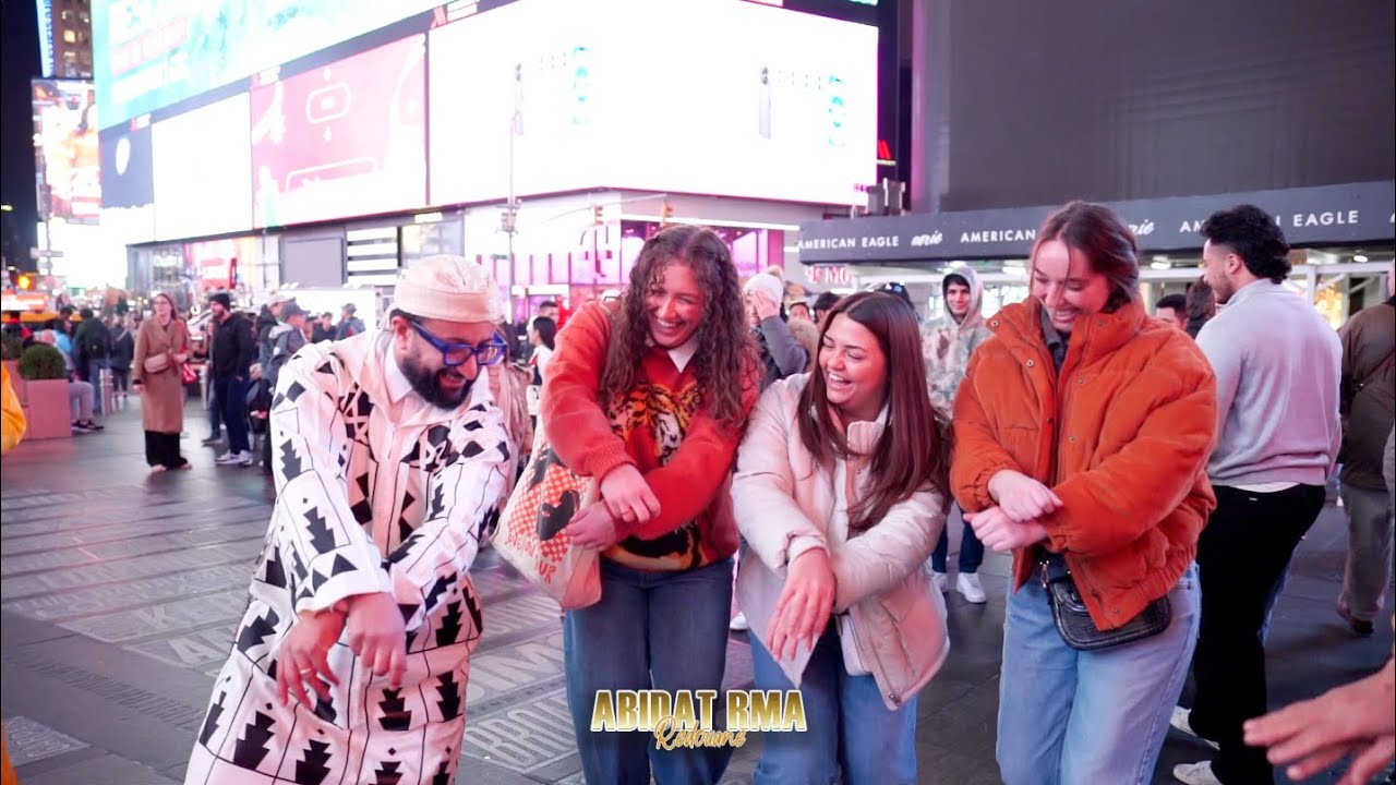 عبيدات الرمى محيحين  في ساحة منهاتن بالولايات المتحدة الأمريكية 🇲🇦🇺🇲