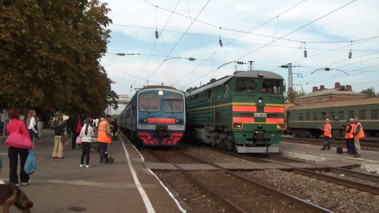 Электропоезда лихая. Электричка Морозовск Лихая. Пригородный поезд Лихая - Морозовская. Электричка Ростов Лихая. Поезд Ростов Лихая.