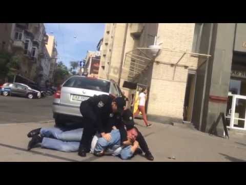 Киевская полиция против таксиста хама/ СТОПХАМ / New Ukrainian police vs the taxi driver cad