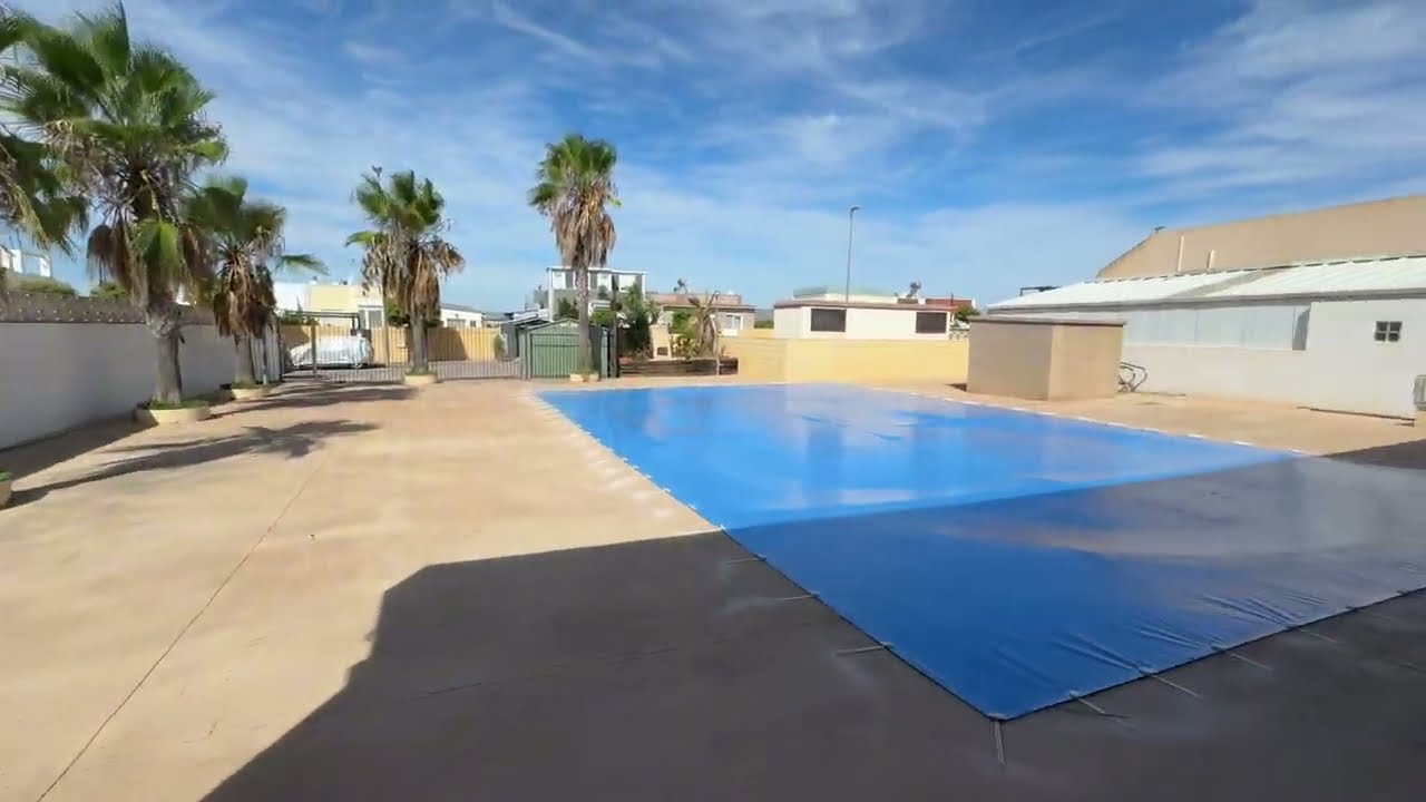 Ref 222 Commercial Property with Pool for Sale 200,000€  Location: Sierra Golf, Murcia, Spain