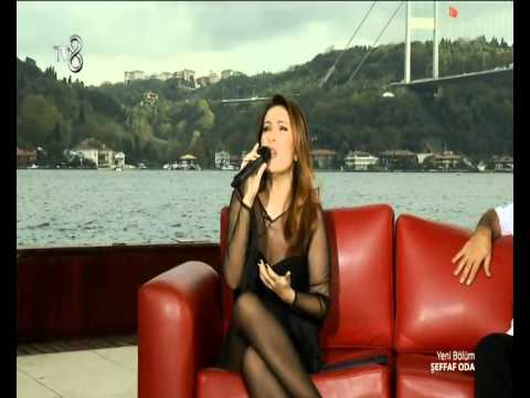 Yonca Lodi - On İki Ay (Şeffaf Oda 02.11.2014)