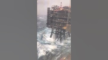 Rust. Oil rig IRL . 😱