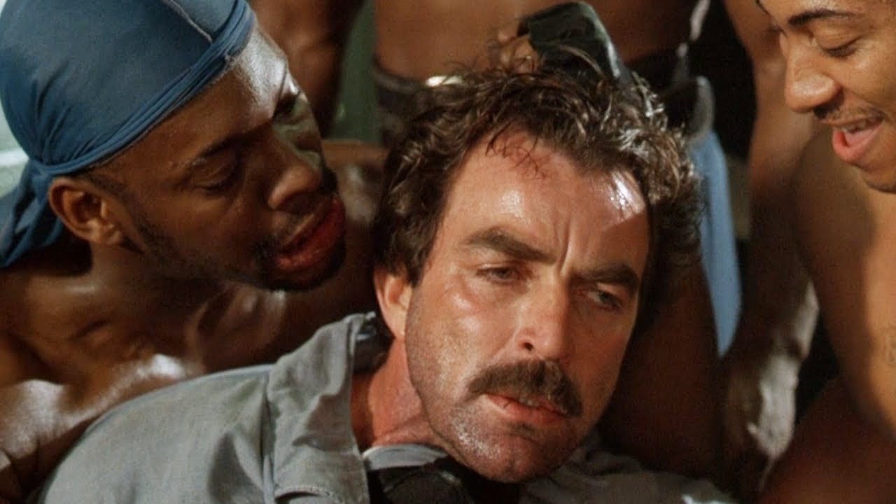 НЕВИНОВНЫЙ ХЛЮПИК попадает в СУРОВУЮ ТЮРЬМУ, где его СОБИРАЮТСЯ ОПУСТИТЬ отбитые СИДЕЛЬЦЫ