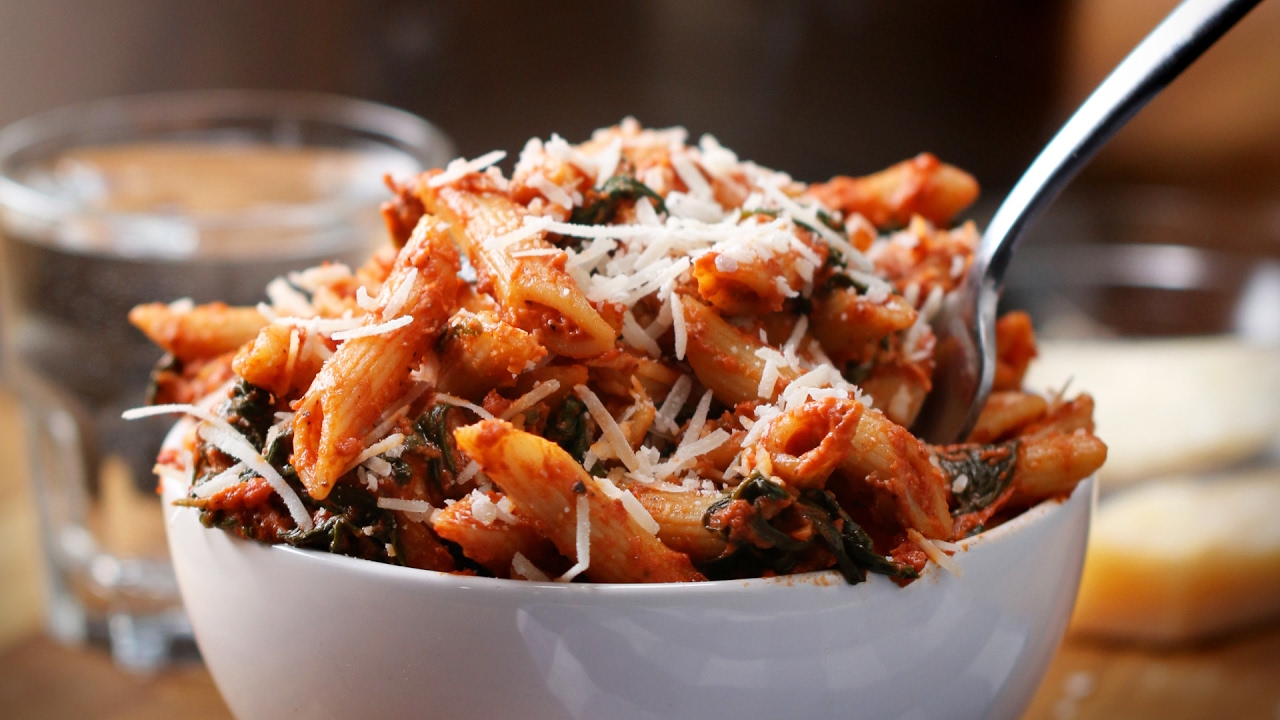 OnePot Spinach Chicken Pasta YouTube