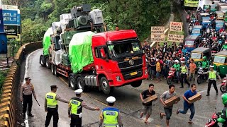Tikungan Viral Kembali Heboh, Truk Trailer Anti Begal Gagal Total di Tanjakan Sitinjau Lauik
