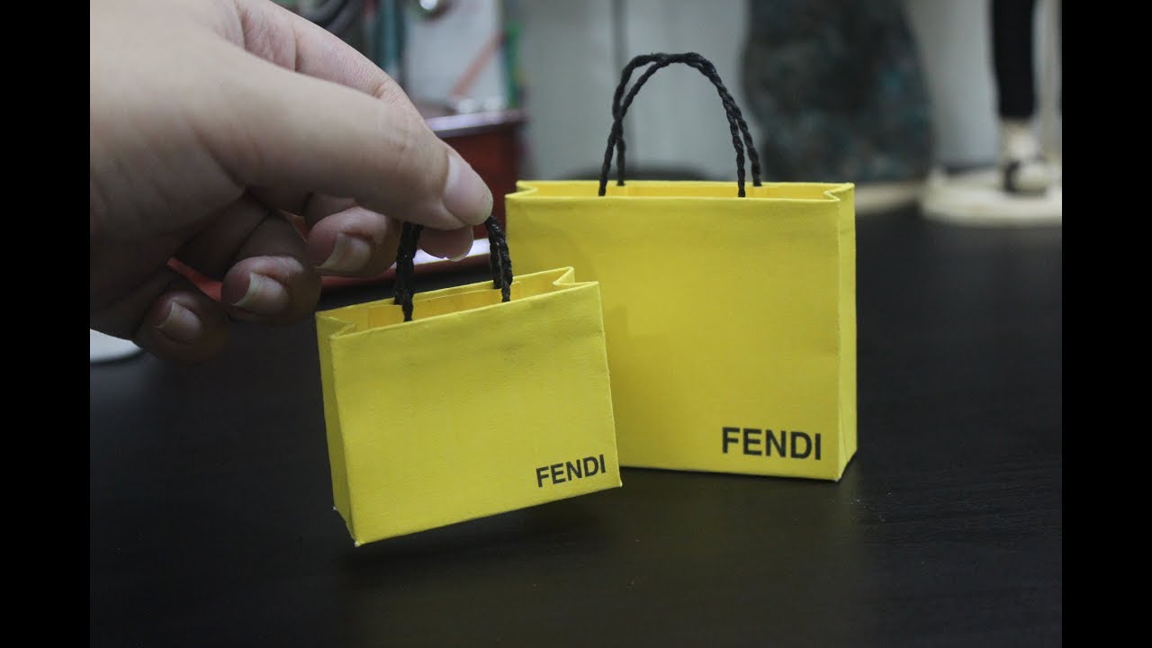 Miniature shopping bags 