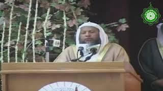 الشيخ محمد أيوب يقرأ القرآن أمام الملك سلمان وولي العهد والأمراء