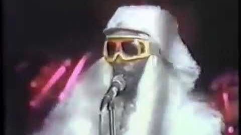 Flashlight Live version - Live performance video thumbnail