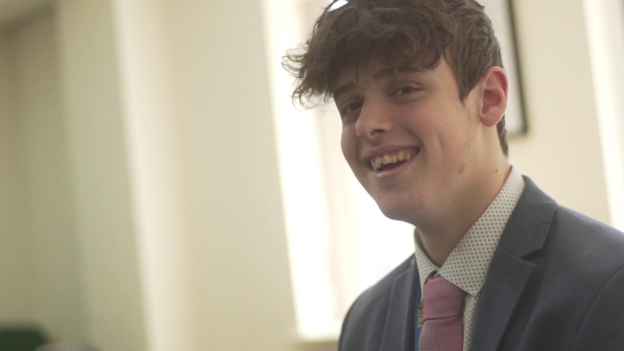 Young Digital Marketing Apprentice - FNTC Training