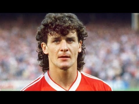 Video: Mark Hughes (fudbalski menadžer) Neto vrijednost: Wiki, oženjen, porodica, vjenčanje, plata, braća i sestre