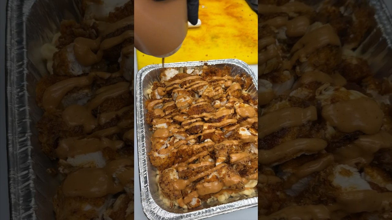 The HOT CHICKEN MAC & CHEESE CATERING TRAY from Fluffie’s in New Jersey! Wow. Just wow. #DEVOURPOWER