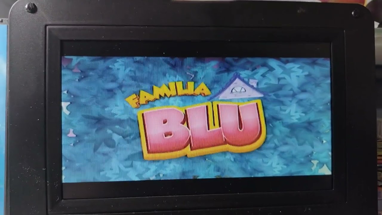 la familia BLU DVD menu latino