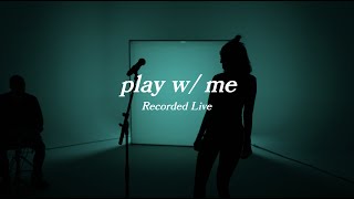 Bailey Bryan - 'play w/ me' Live Performance (SBB Sessions) Resimi