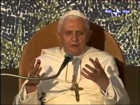Bento XVI responde a pergunta sobre o silêncio de Deus