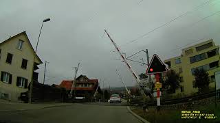 CH: Gemeinde Hedingen. Kanton Zürich. Ortsdurchfahrt. November 2019