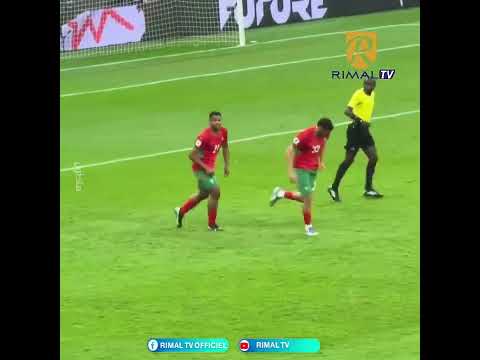 فرحة عاارمة لأم اللاعب حمزة إيغامان من المدرجات بعد هدفه