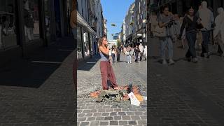 Street Artist in downtown Brussels 🇧🇪 #shorts