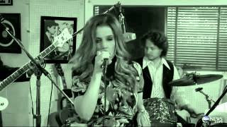 Lisa Marie Presley Performs in Elvis Studio - ABC News