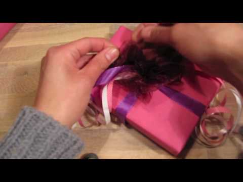 Video: Hoe Versier Je Een Geschenkdoos?