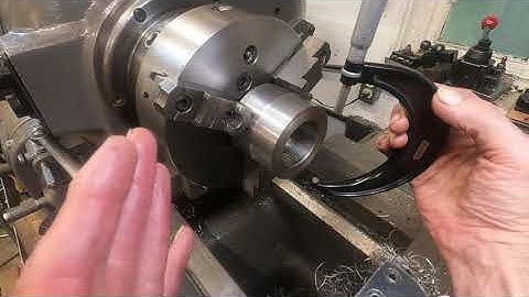 Lathe tool nose radius adjusted to feed rate.