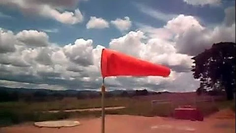 Como fazer uma biruta caseira passo a passo?