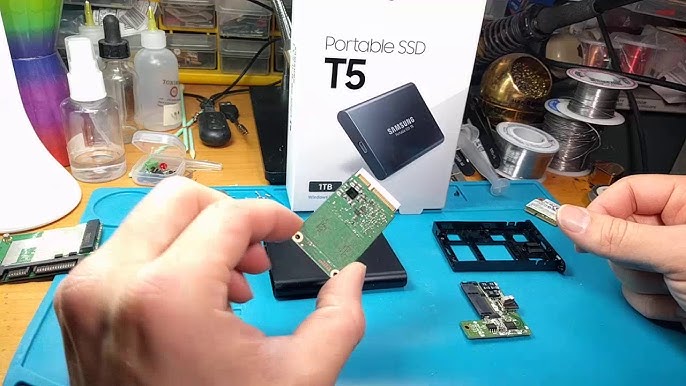 Samsung T7 Portable SSD 1TB - Disassembly - What's Inside? 