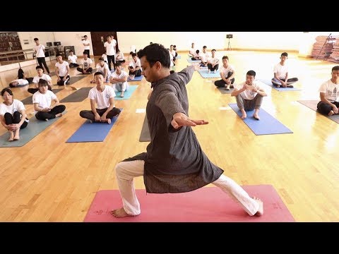 Indian Teacher Seeks To Promote China India Cultural Exchange Through Yoga Youtube