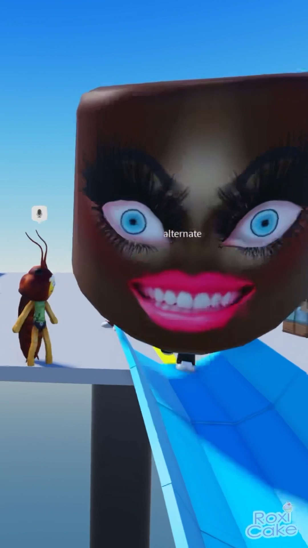 GRITOS RAROS EN EL TOBOGAN D: #SHORTS #ROBLOX