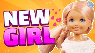 Barbie  New Girl at School | Ep.24
