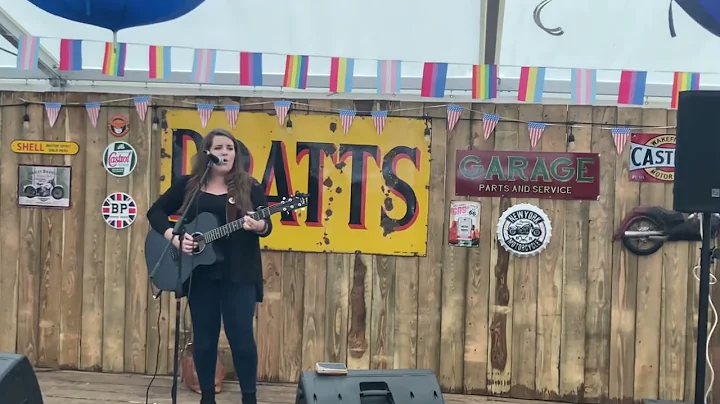 Sara Ashley LIVE in the Ranch House