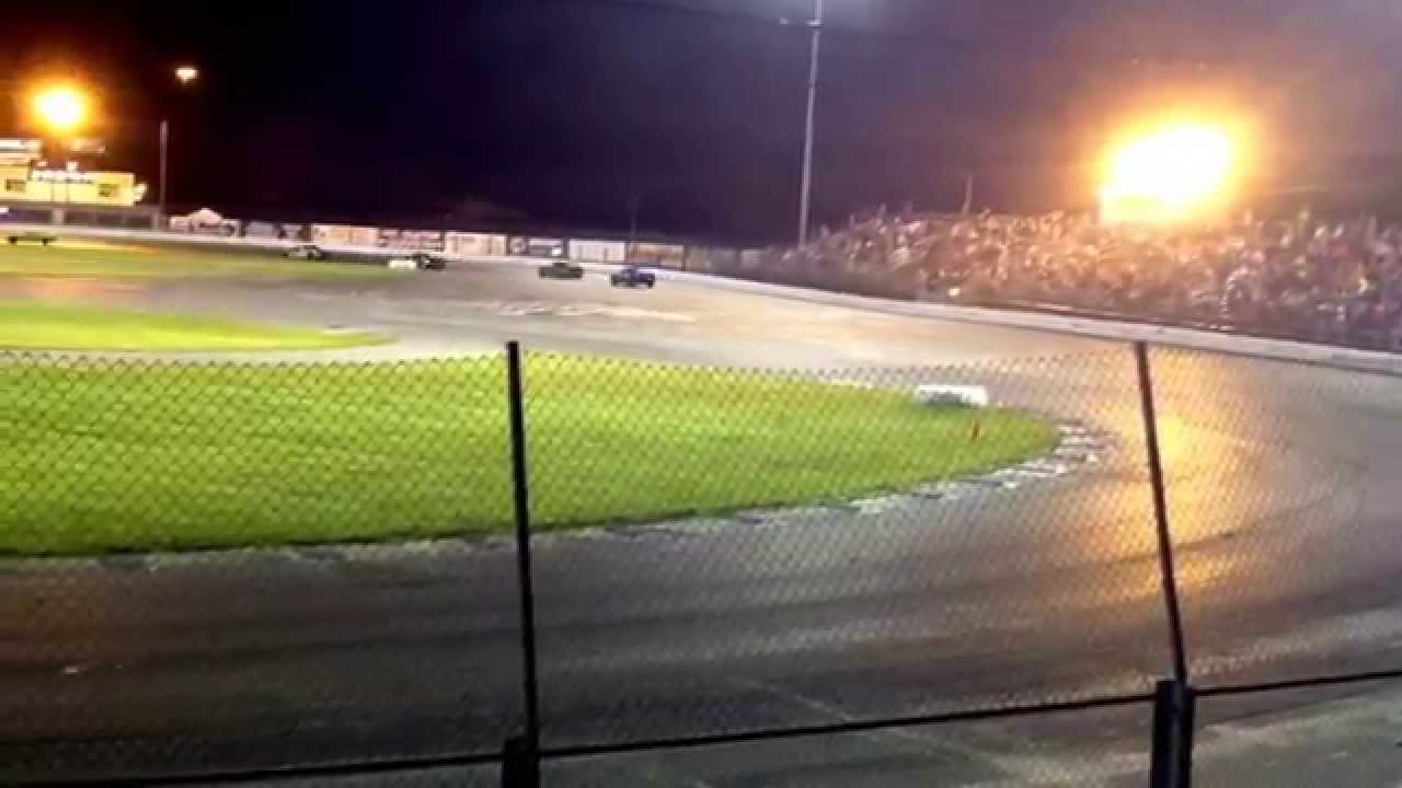 Sportsdrome Speedway FWD kidney bean race 5/24/2014 YouTube