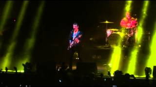 Arctic Monkeys - Old Yellow Bricks live @ Madison Square Garden / New York NY