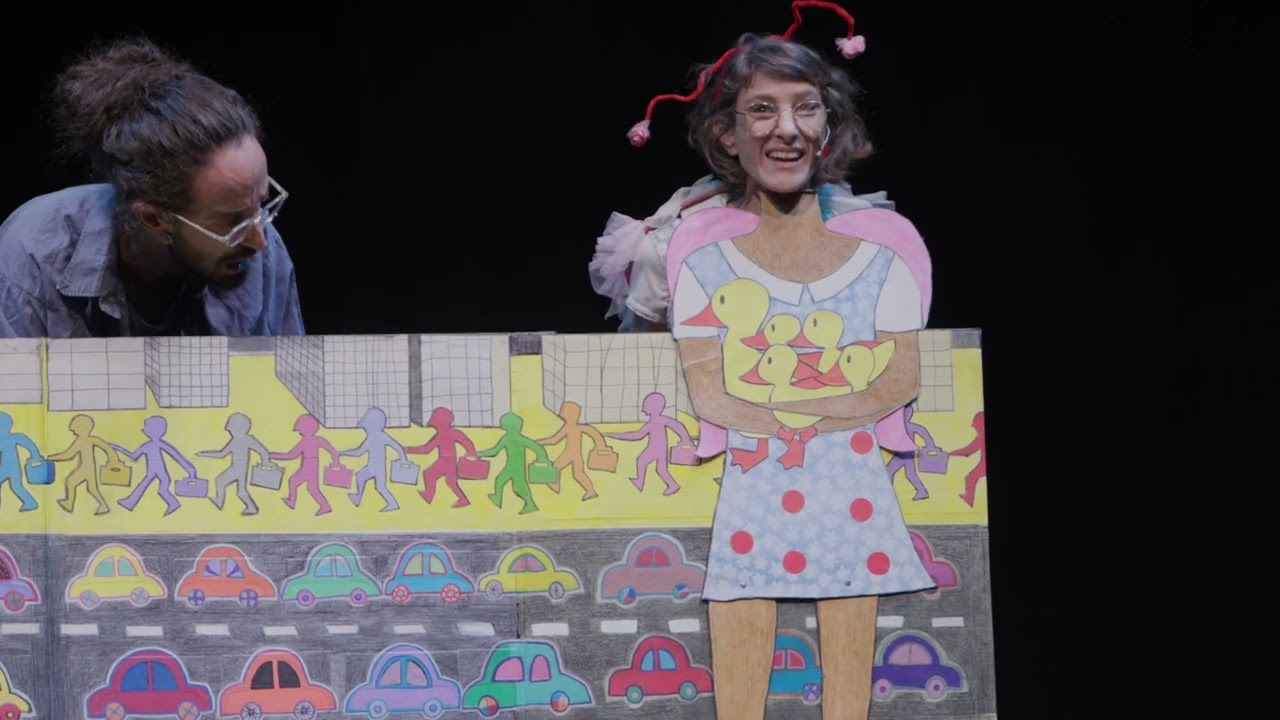 חיה בספר - טריילר