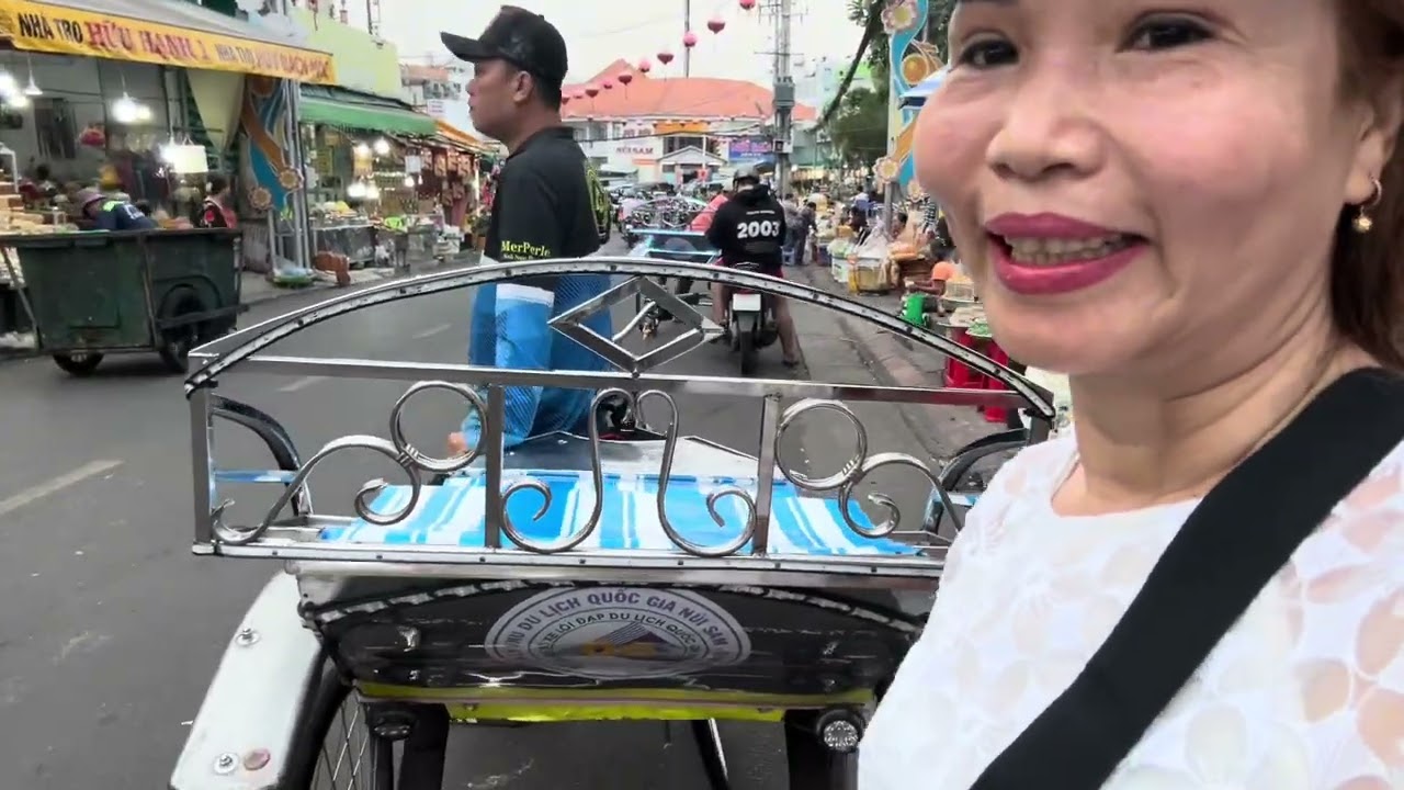 Mời cả nhà ăn bánh canh bún riêu bún cá 