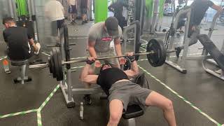 125kg/275lbs bench press fail (help me) @83kg