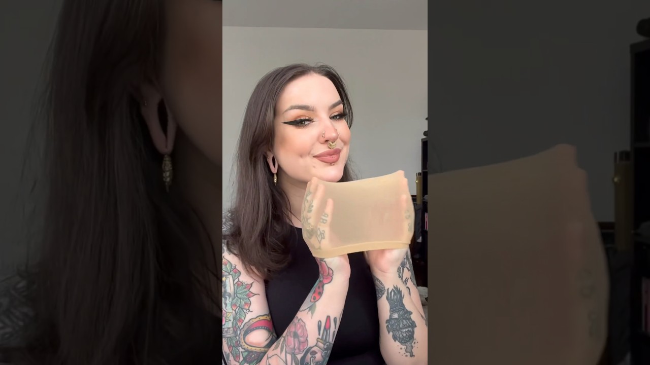 Super natural and realistic synthetic wig for daily use. 🤎Ft: UniWigs