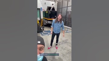 4 Reasons Why Dave Grohl is the Coolest Rock Star #shorts #short
