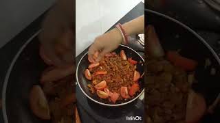 Live with me (Tomato egg omelette healthy and tasty recipe)pl like and subscribe my channel ?