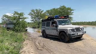 Grenadier rescuing a safari truck in Etosha NP