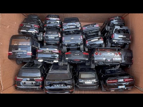 Vamos a elegir coches a escala diecast negros: Mercedes, Toyota, Mitsubishi Pajero, Honda Civic.