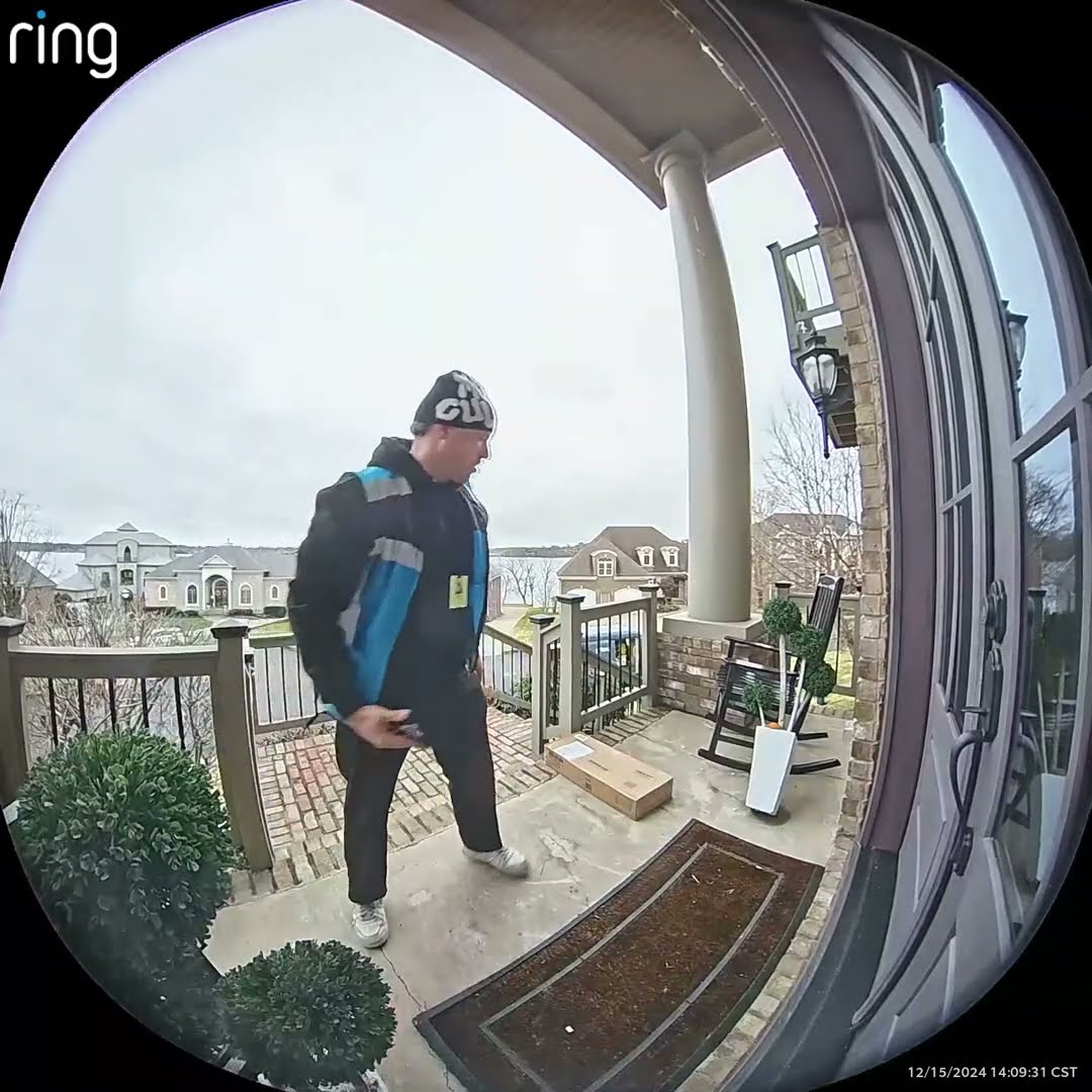 Delivery Driver Puts Porch Decor Back In Place || ViralHog