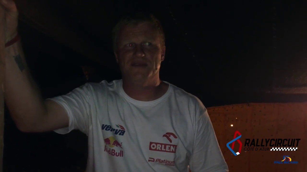 Tom COLSOUL défie Mikko HIRVONEN