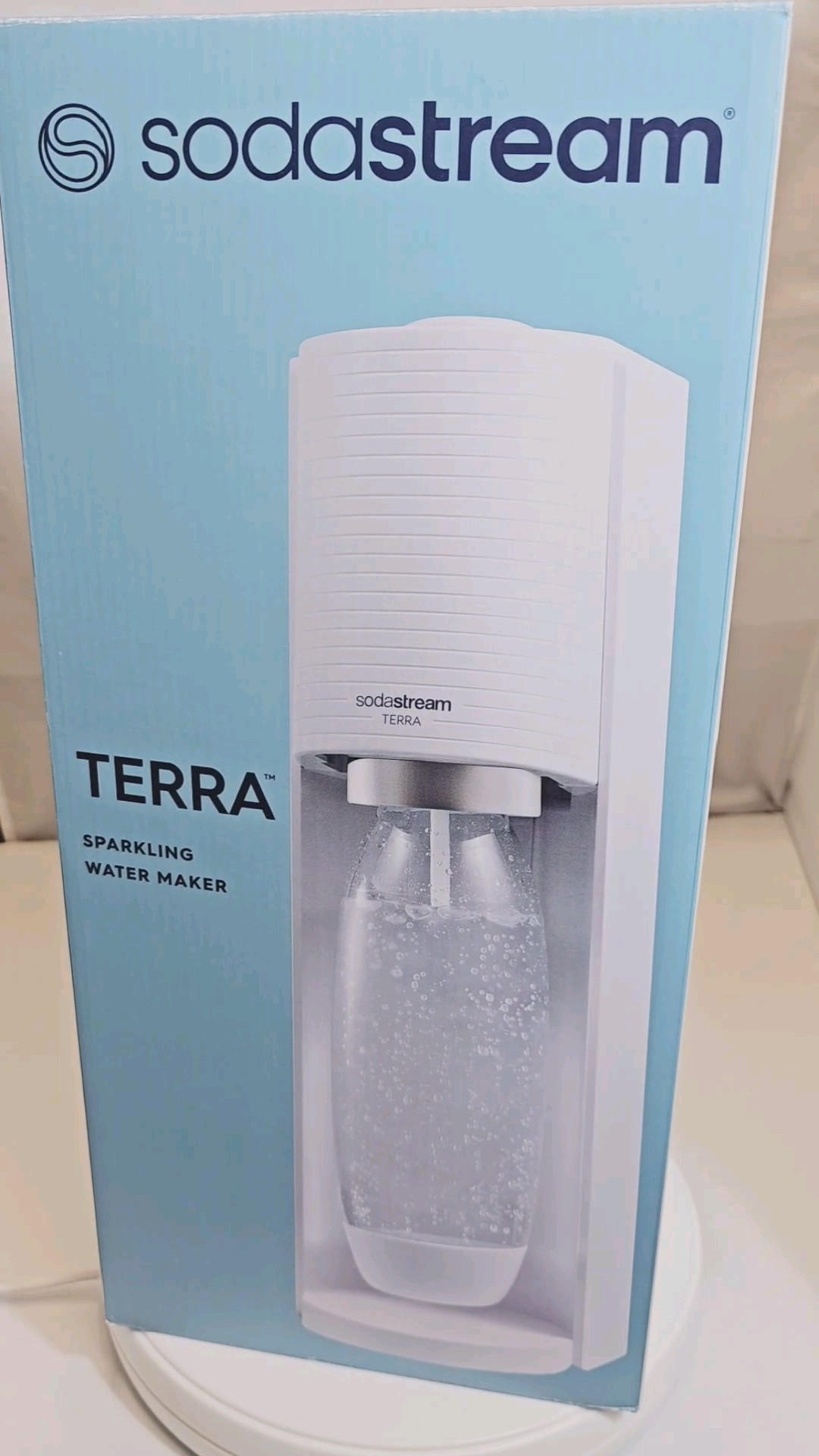 Terra White Sodastream sparkling water maker - YouTube